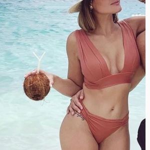 Monday swimwear bikini set